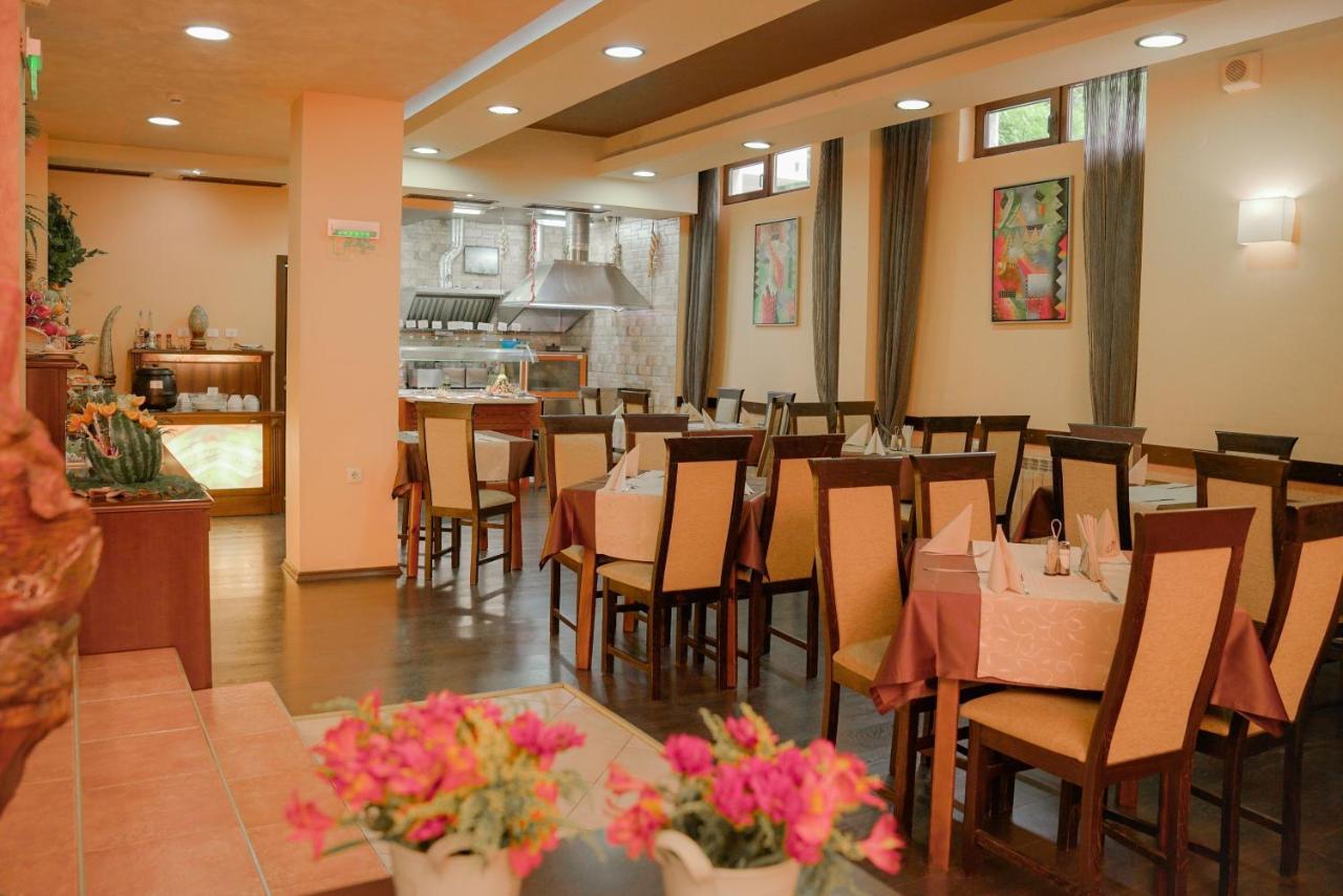 Aparthotel Apart Hotel Flora Residence Daisy 4*